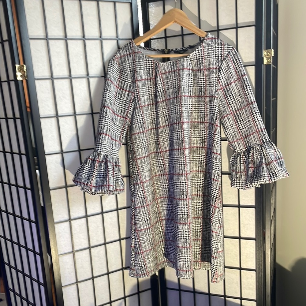Elegant Plaid Ruffle Sleeve Dress